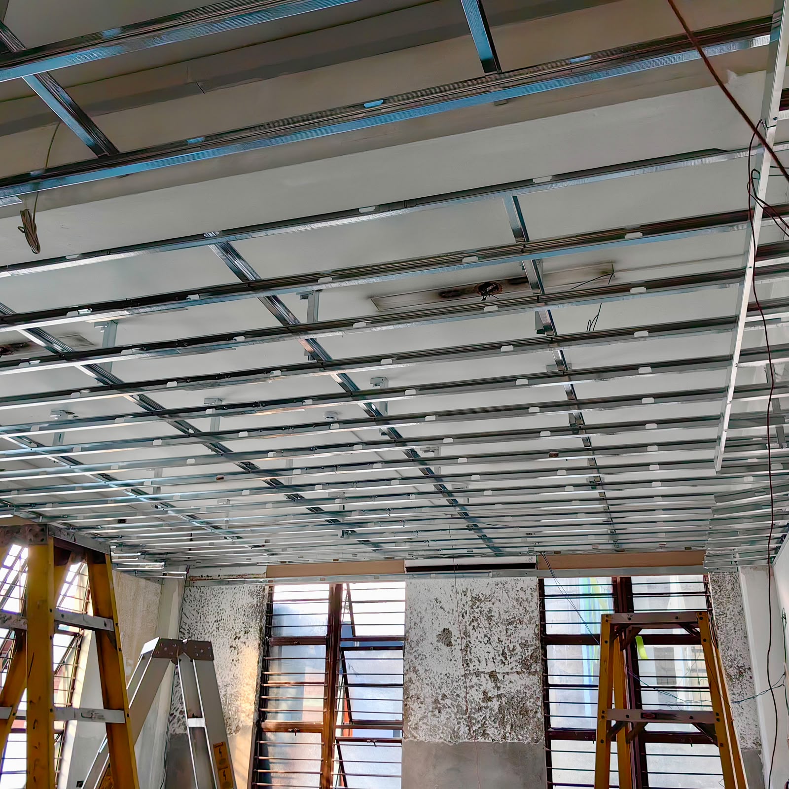 Obra de construcción y remodelación de BASHITECK