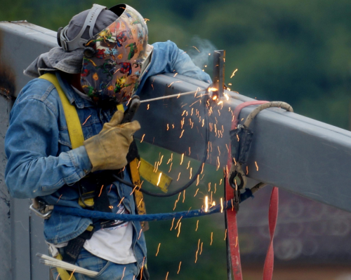 Estructuras metálicas industriales y comerciales Bashiteck